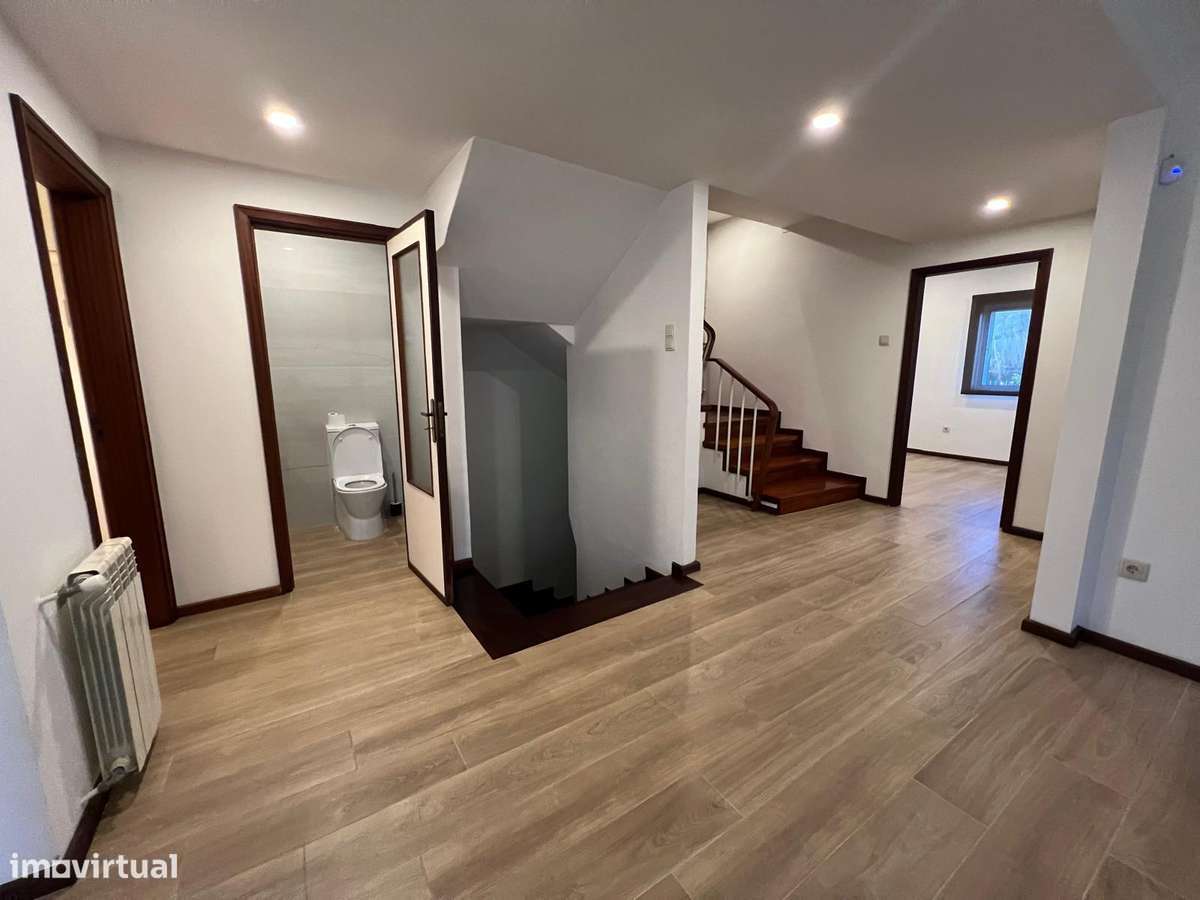 Moradia T4+2  3 Frentes monte dos Burgos-44