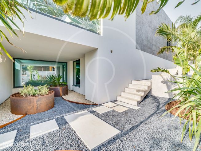 Moradia T5 com piscina em Cascais-52