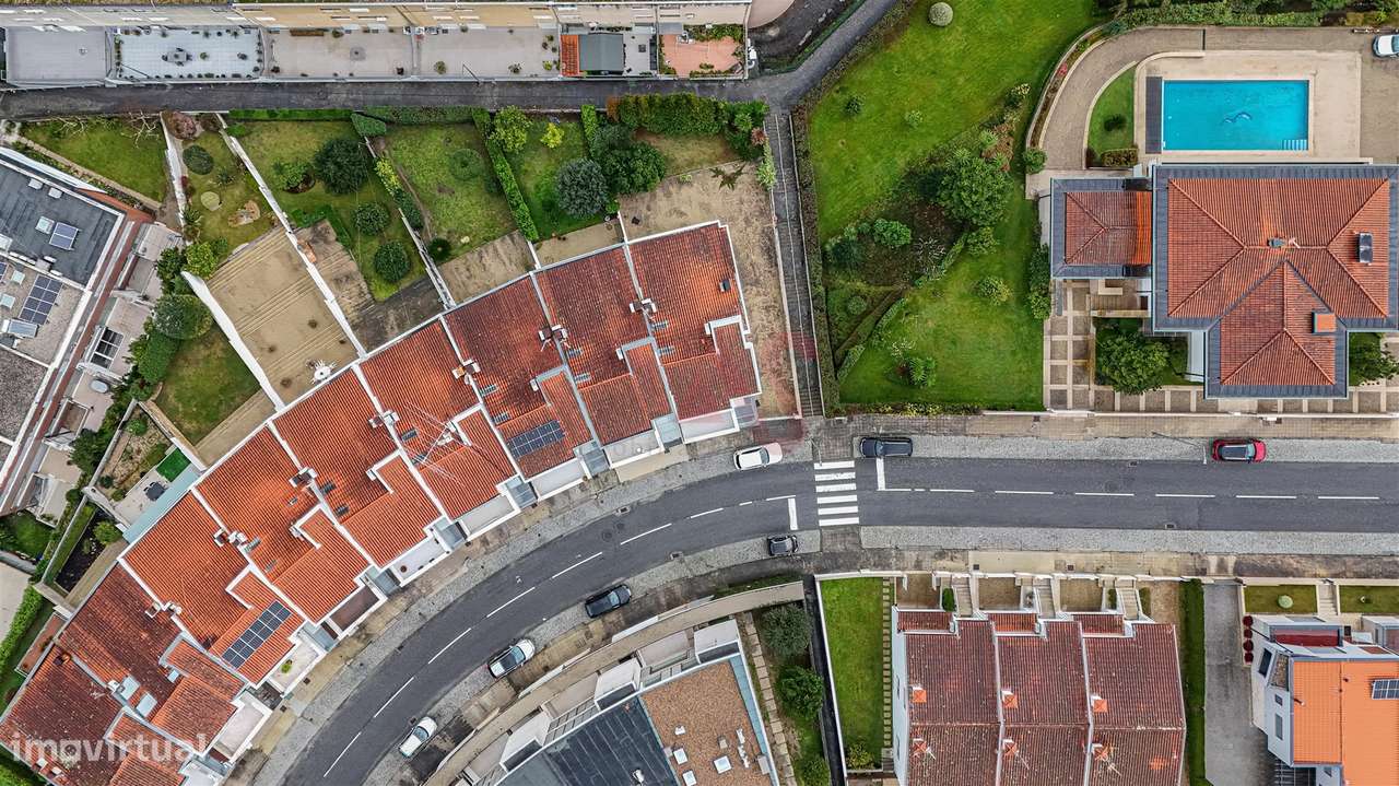 Moradia em Banda T3 em Mesão Frio – Zona Premium de Guimarães-27