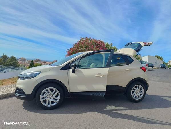 Renault Captur 1.5 dCi Exclusive - 4