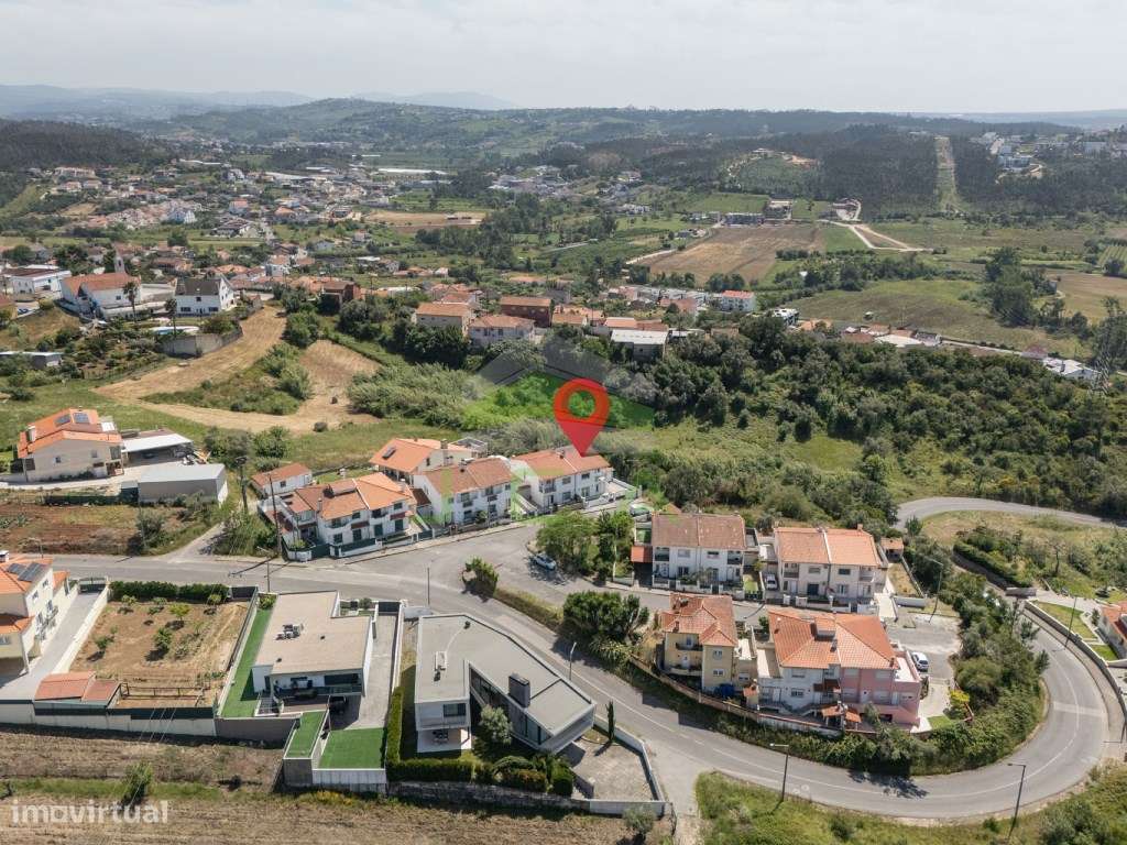 Moradia V4 a 3km de Leiria-43