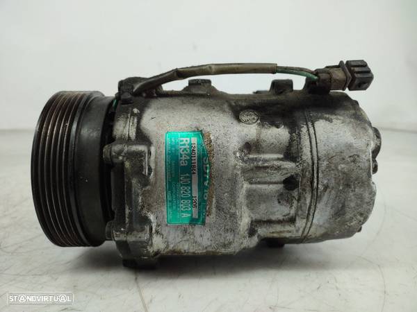 Compressor Do Ac Volkswagen Golf Iv (1J1) - 1