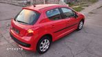 Peugeot 207 1.4 16V Trendy - 7