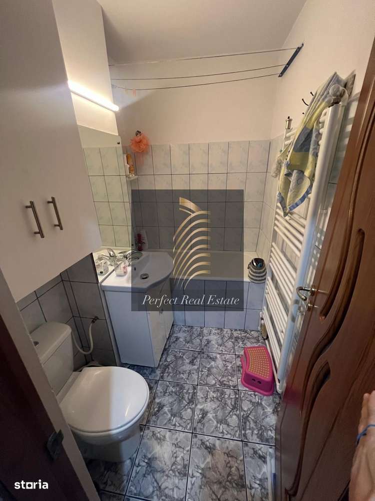 De vânzare –  EXCLUSIVITATE! Apartament 3 camere, semi confort I,-11