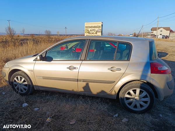 Dezmembrez Renault Megane 2 facelift 1.5dci euro4 - 2