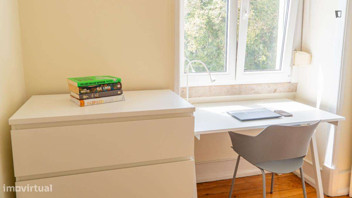 Quarto - localizado em Alameda Lisbon - Grande imagem: 3/10