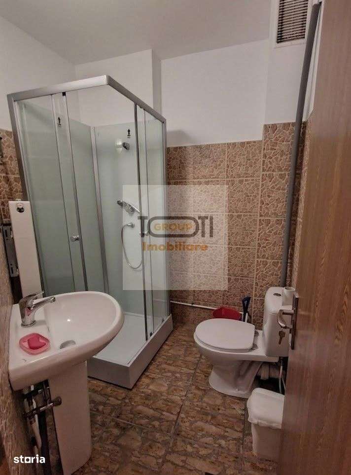 Apartament de vânzare în zona PĂCURARI, 3 camere decomandat-5