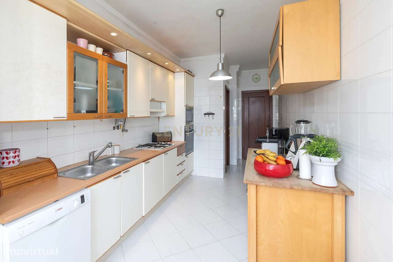 Apartamento T3 Miraflores - Oeiras com Garagem Box-20
