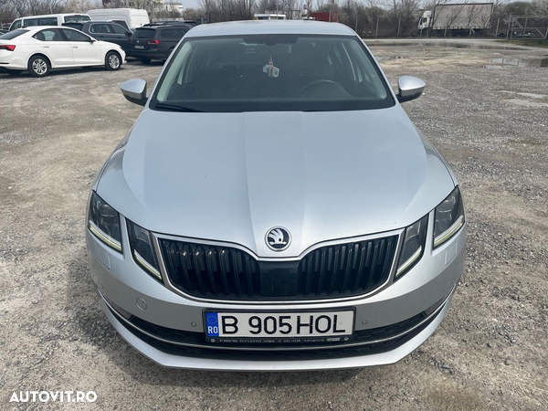 Skoda Octavia 1.6 TDI Style - 6