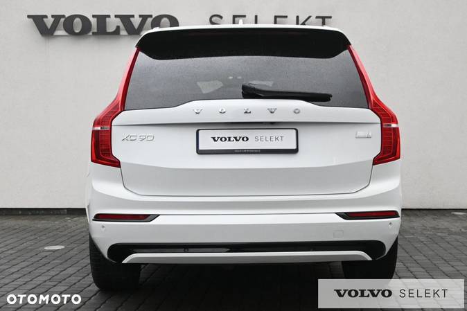 Volvo XC 90 - 9