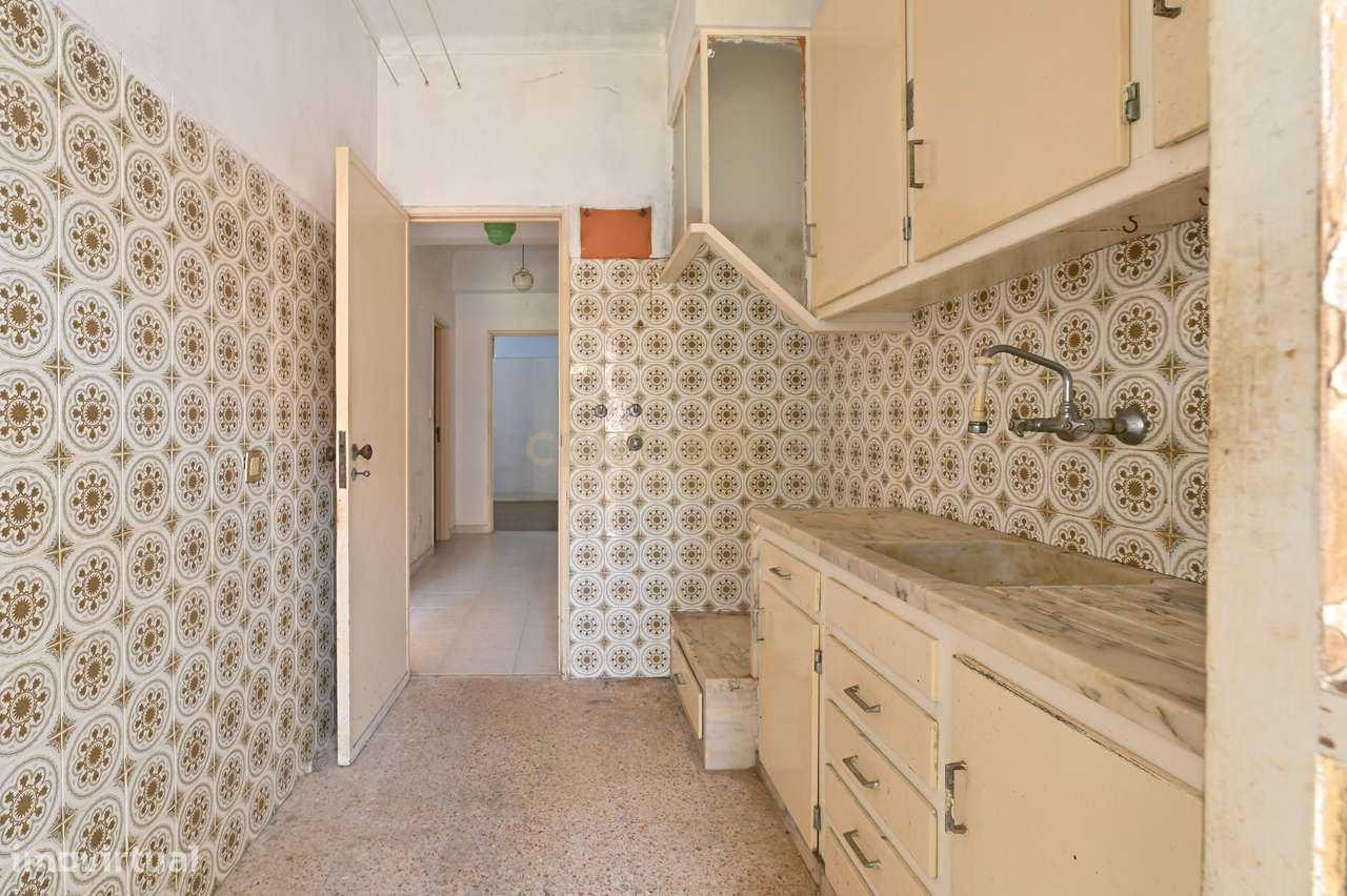 Apartamento T3 em Santa Iria de Azoia-8