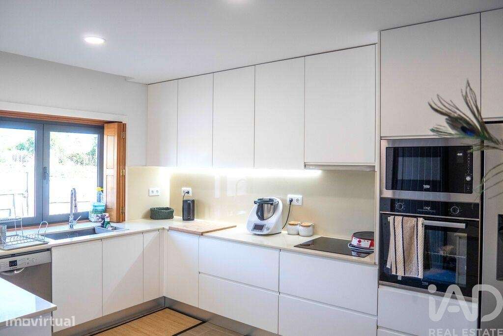 Casa / Villa T4 em Santa Comba de 418,00 m2 - Grande imagem: 3/30