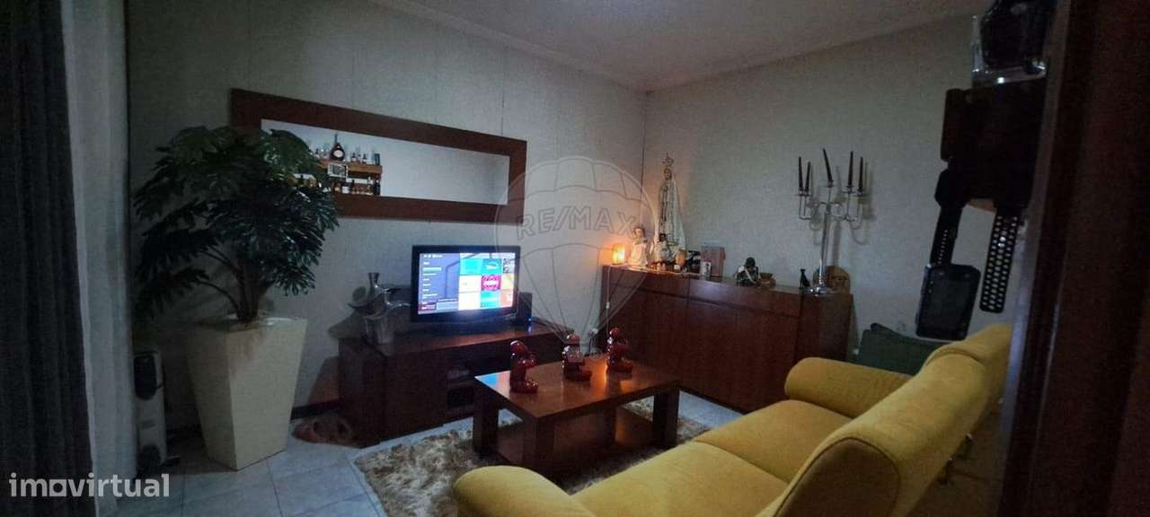 Moradia T1 para venda-3