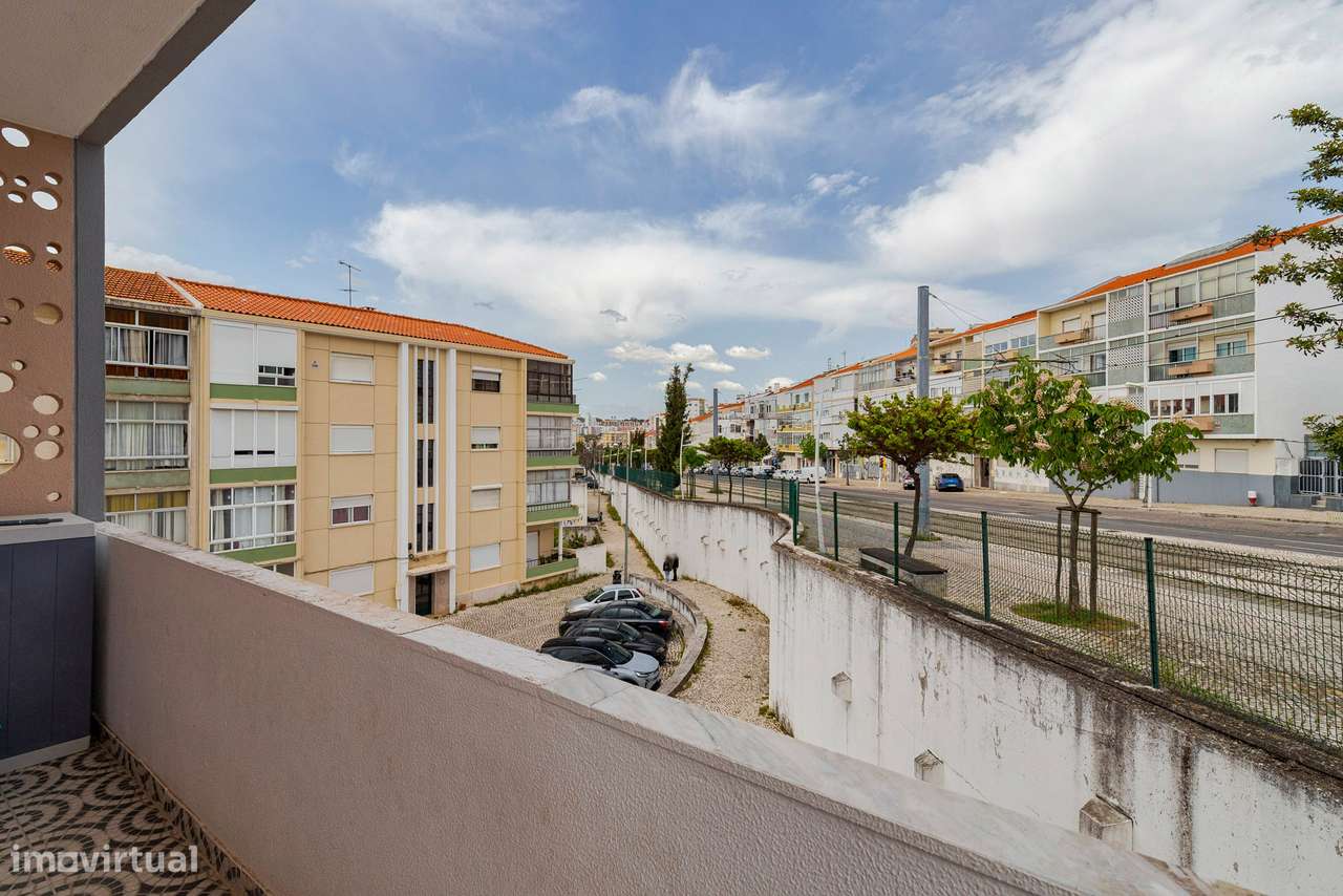 LARANJEIRO ESTAÇÃO - T3 com varanda - Grande imagem: 4/29