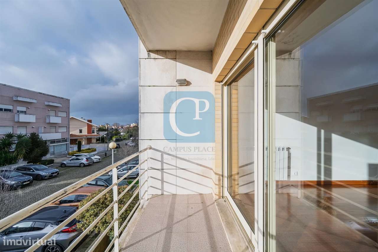 Apartamento T2 equipado, próximo do Hospital de São João - Grande imagem: 2/23