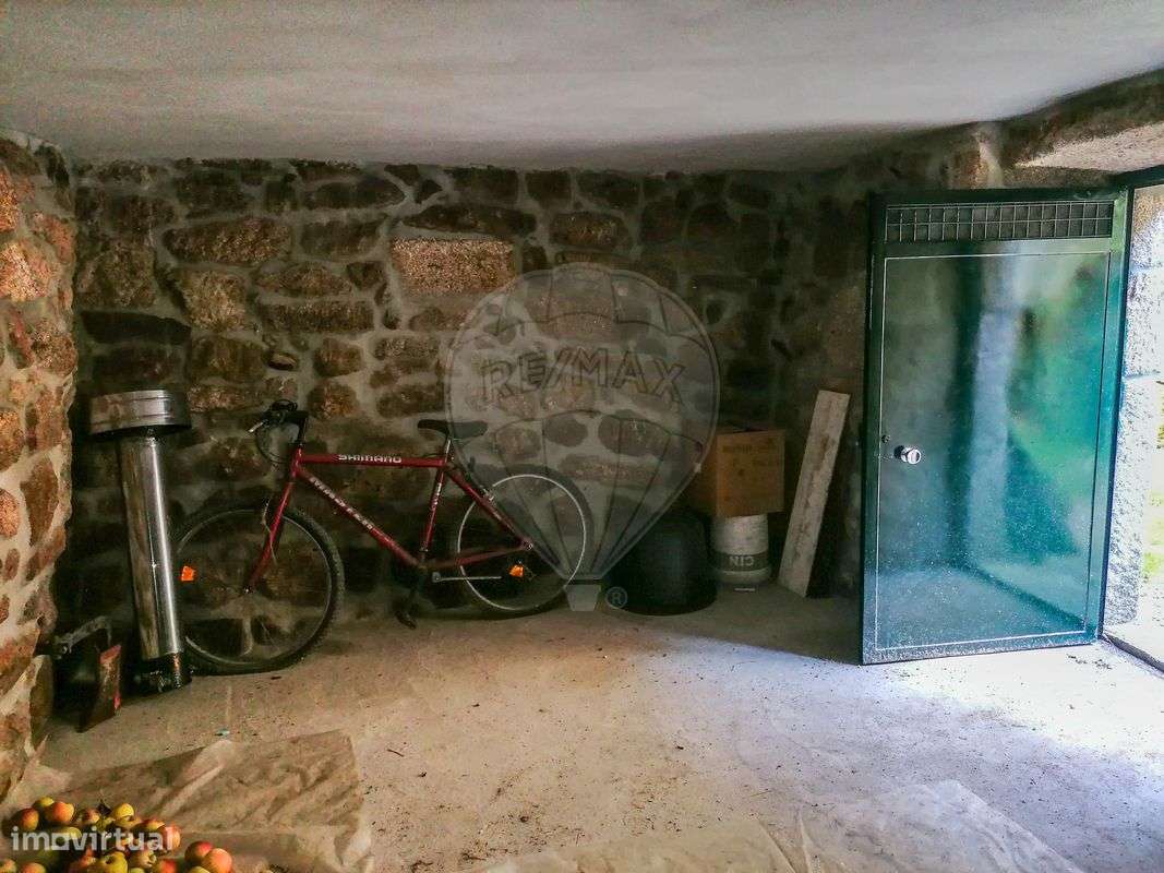 Moradia T2 para venda-19