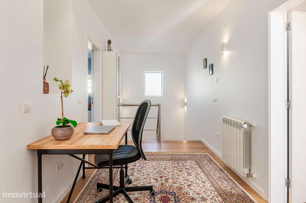 Moradia T3 com Jardim e Garagem | Construída em 2011 | São Pedro...-29