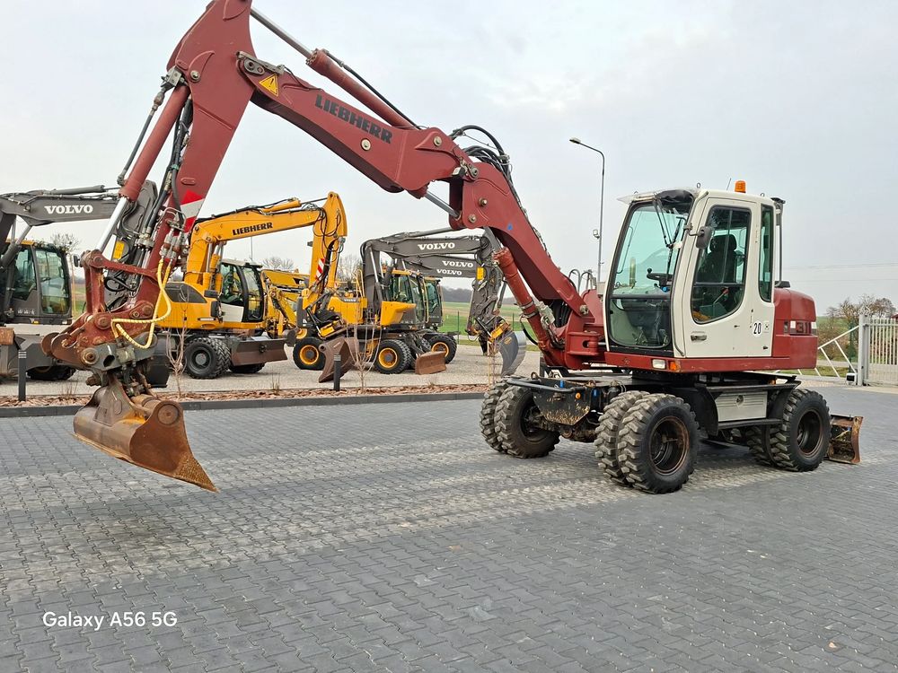 Liebherr A311 2008