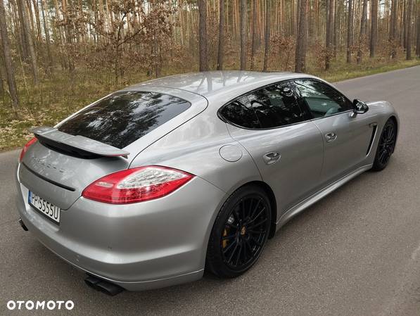 Porsche Panamera Turbo S - 7