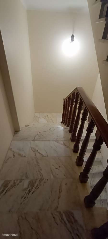 Moradia T6 com Cave, R/Chão e Sótão Aproveitado | A 3 km de Tomar-23