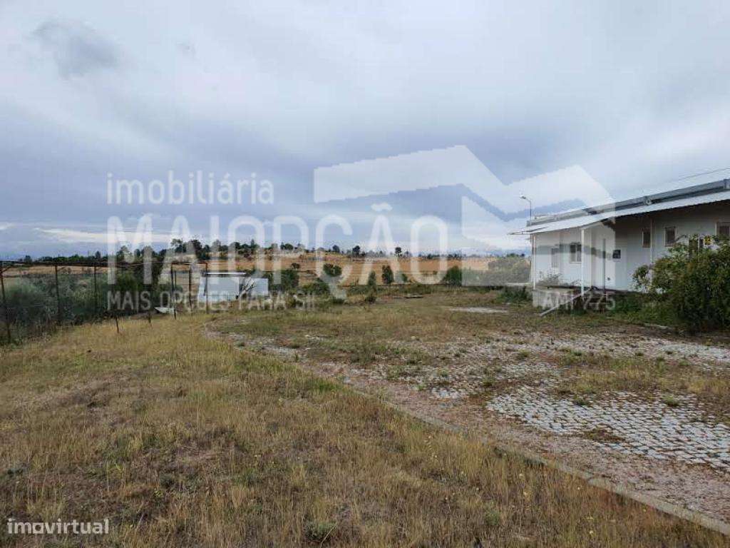 Armazém em Vilar Formoso - Grande imagem: 5/17