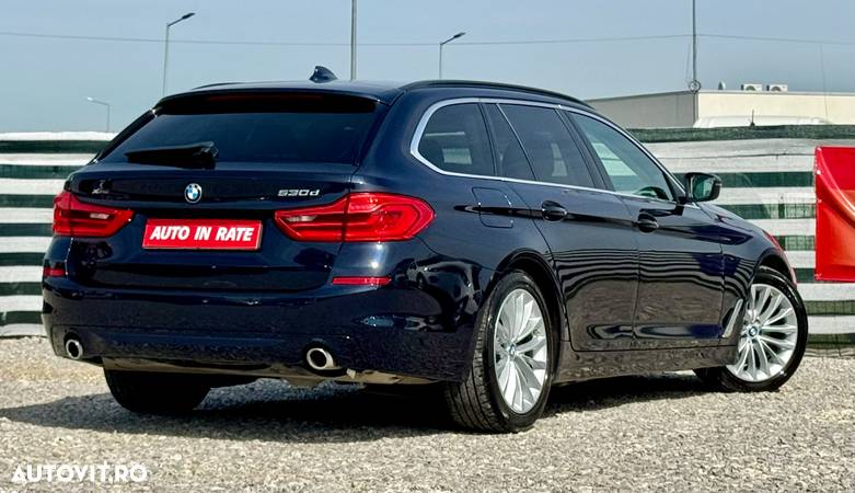 BMW Seria 5 530d Touring Aut. Luxury Line - 13