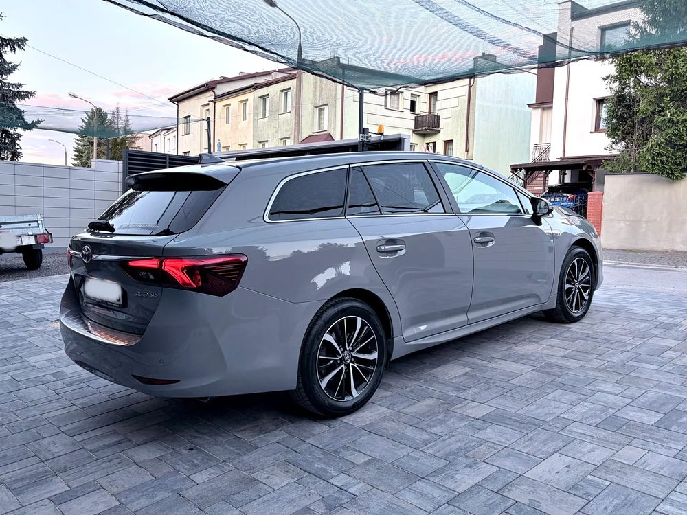 Toyota Avensis III (2009-) 1.8 Premium 2018