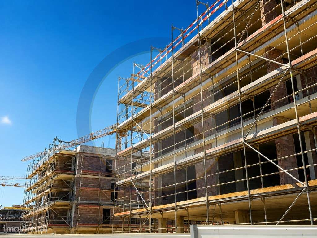 Apartamento T3 de Luxo no Empreendimento Alto do Tejo-3