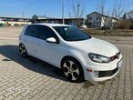 Volkswagen Golf 2.0 GTI - 2