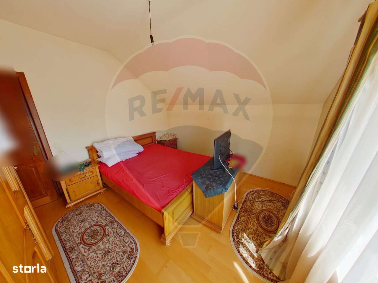 Casă / Vilă cu 5 camere de vânzare în zona Sud-Est - Imagine principală: 4/17