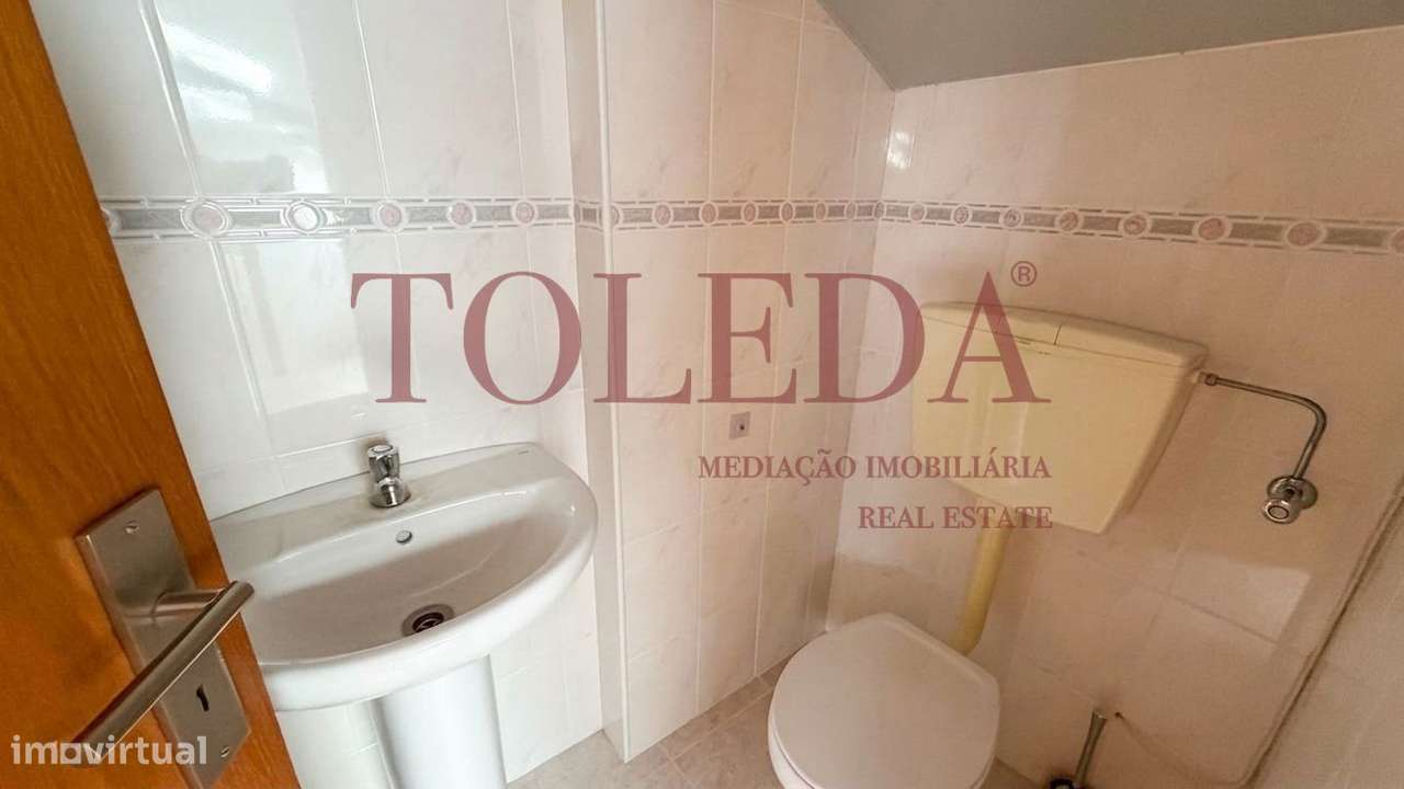 Moradia T3+1 com Terraço e Garagem-28