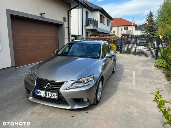 Lexus IS 200t Comfort - 2