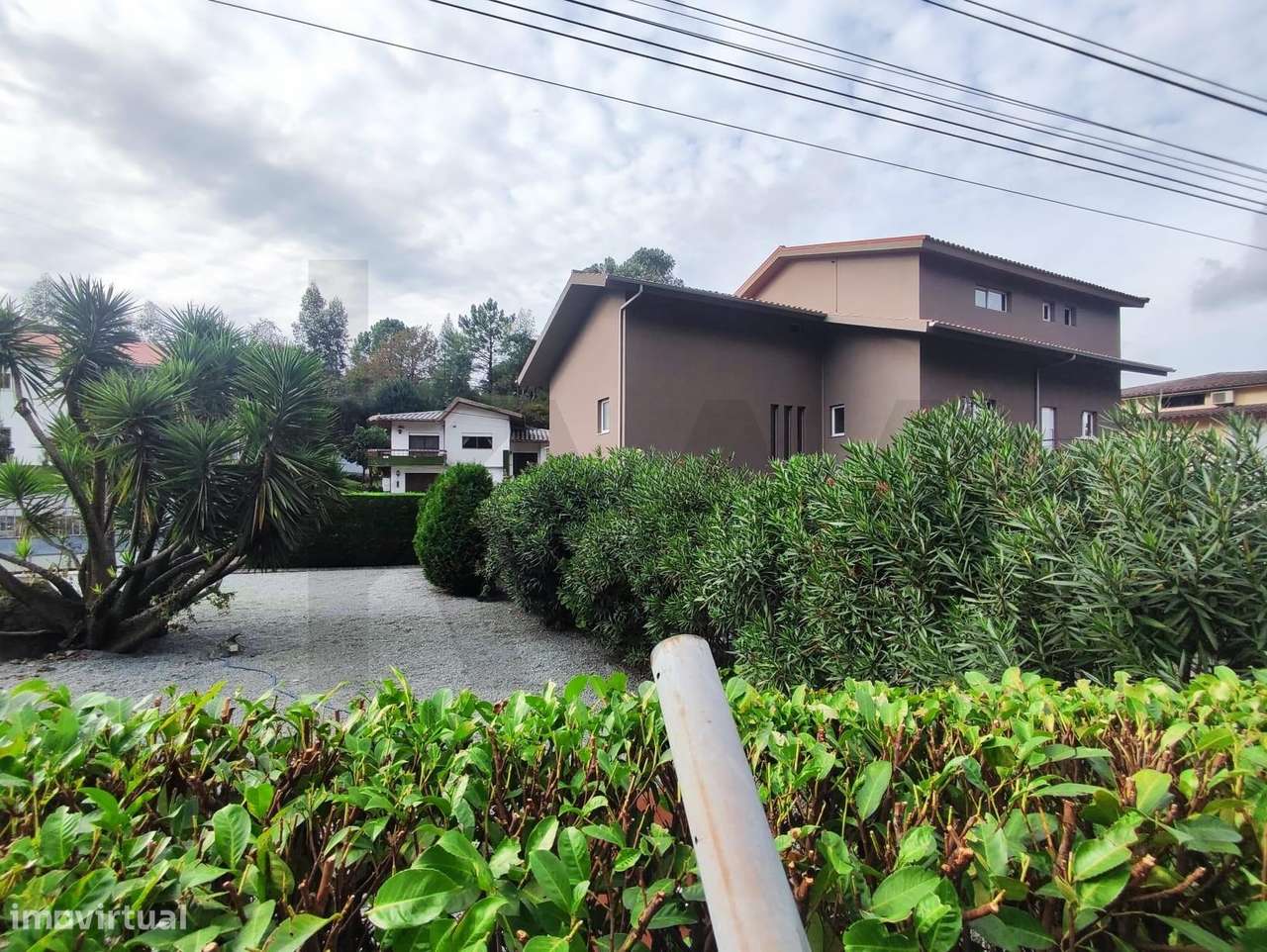 Prédio Misto com 4 frações-6