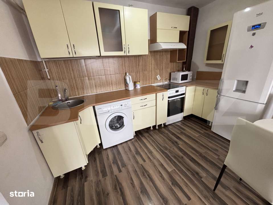 Apartament 2 camere, etaj 3, zona Dumbrava. - Imagine principală: 1/5