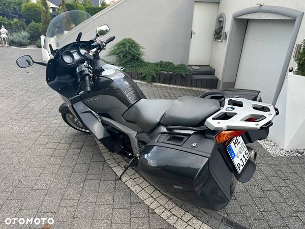 BMW K - 9