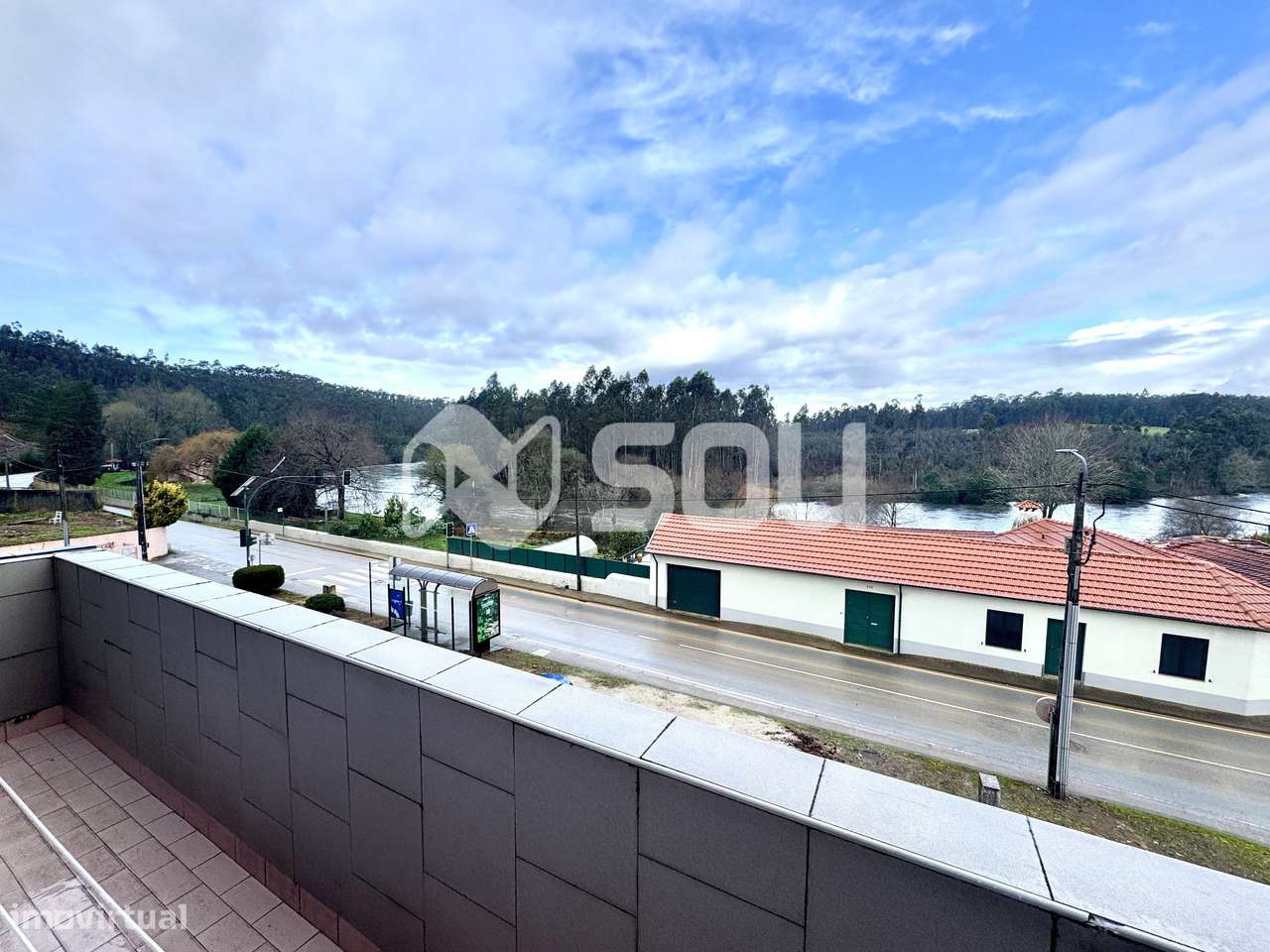 Apartamento T2 com Vista Rio – Guidões, Trofa - Grande imagem: 2/17