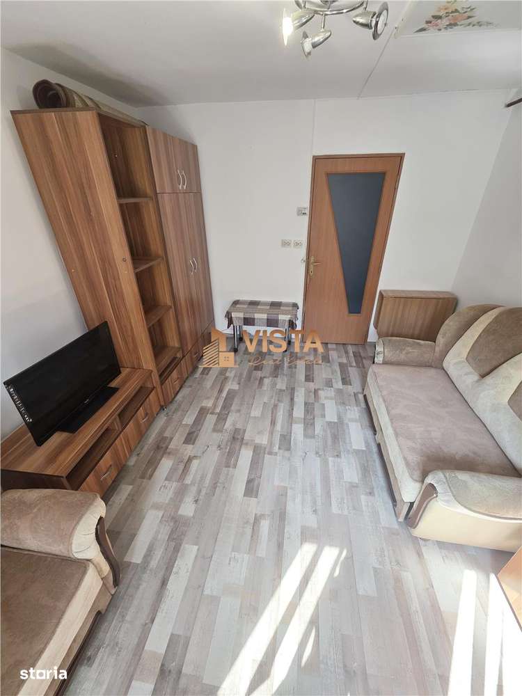 Garsoniera, zona Tractorul - Imagine principală: 4/9