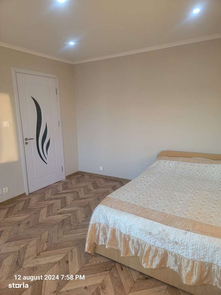 Vanzare  apartament 2 camere mobilat/utilat - zona Micro 3-5