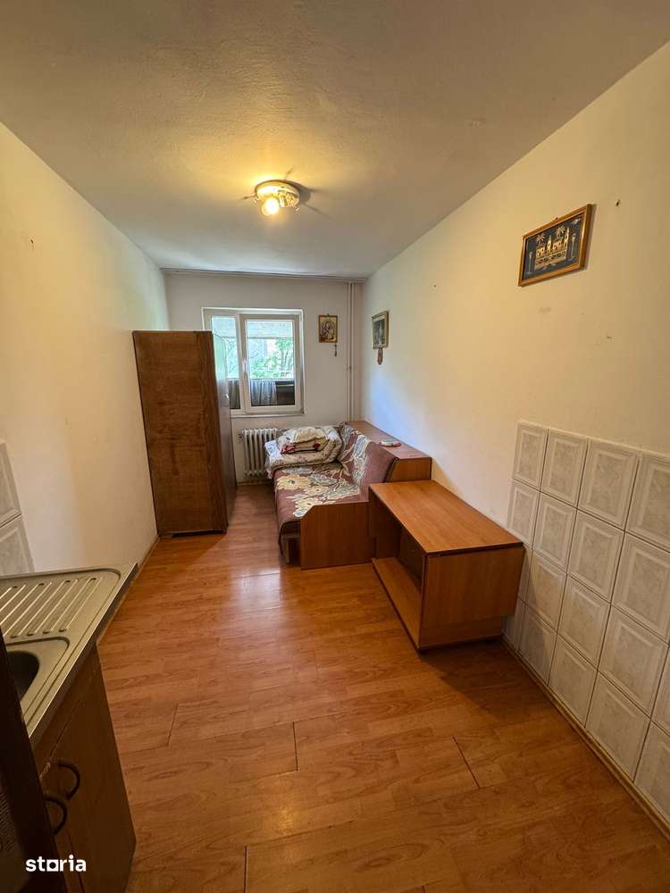 Cameră cămin Valea Roșie-1