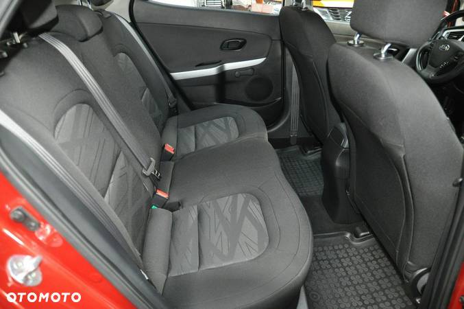 Kia Ceed - 7