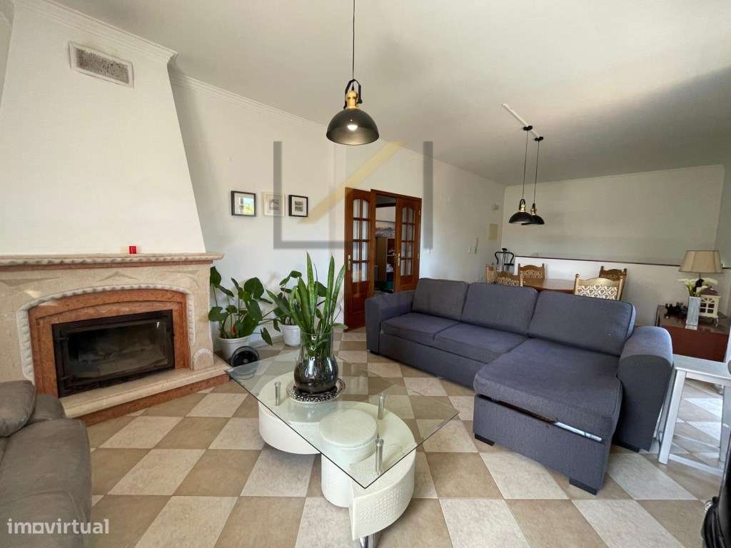 Apartamento de 3 assoalhadas com parqueamento privativo exterior e ... - Grande imagem: 5/32