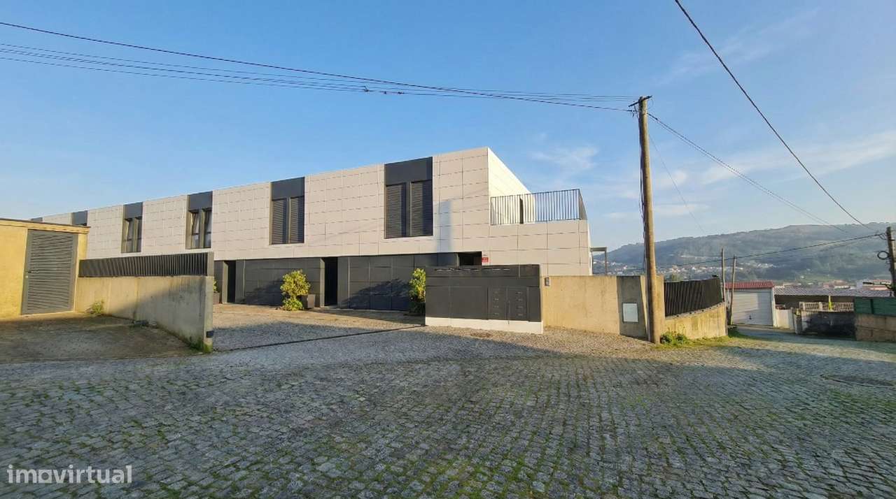 Moradia T3 para venda em Agra, Arnoso, Vila Nova de Famalicão, Braga-0