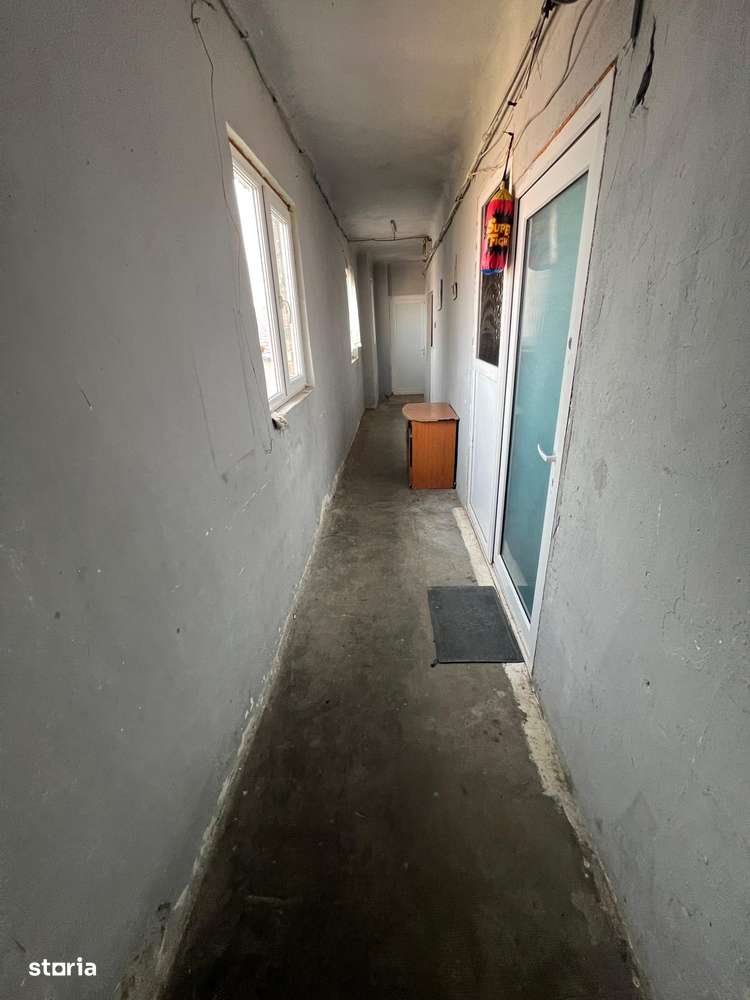 VAND 3 Cam Piata Centrala bloc particular pret 46.000 euro - Imagine principală: 2/6