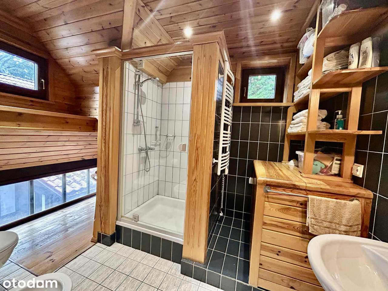 Dom 210 m² z dużą działką w Podkowie Leśnej, starsza część do remontu - Pełny obrazek: 5/16