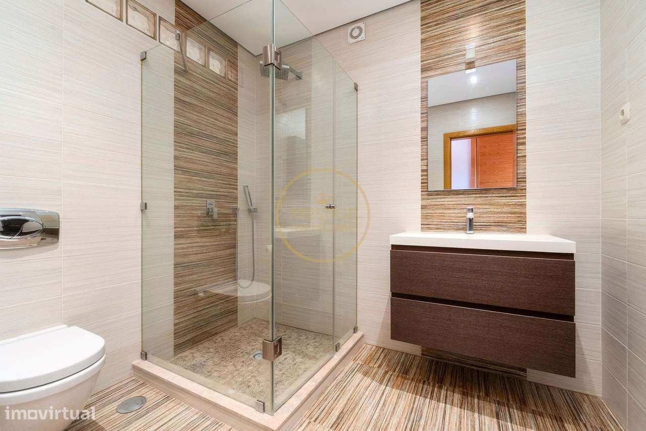 Moradia, 294,80 m², São Sebastião-19