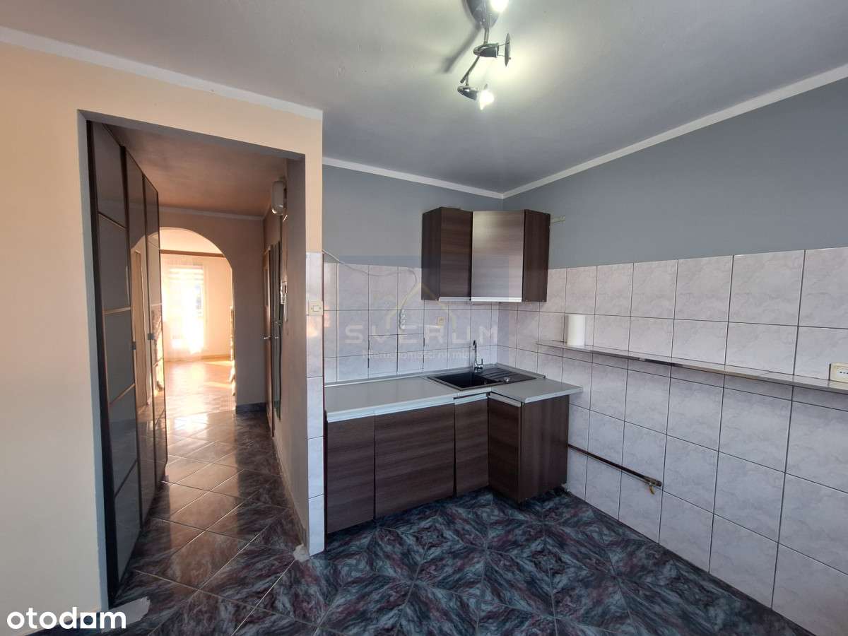 Jasne mieszkanie z dużym balkonem – Raków-1