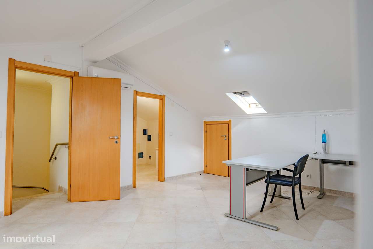 Moradia T4 Venda em Torres Novas (Santa Maria, Salvador e Santiago),To-25