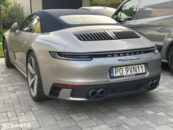 Porsche 911 Carrera 4S Cabrio - 4