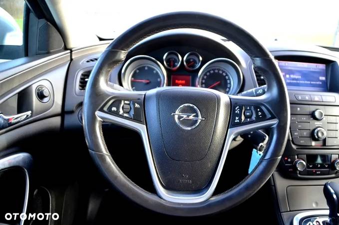 Opel Insignia - 18