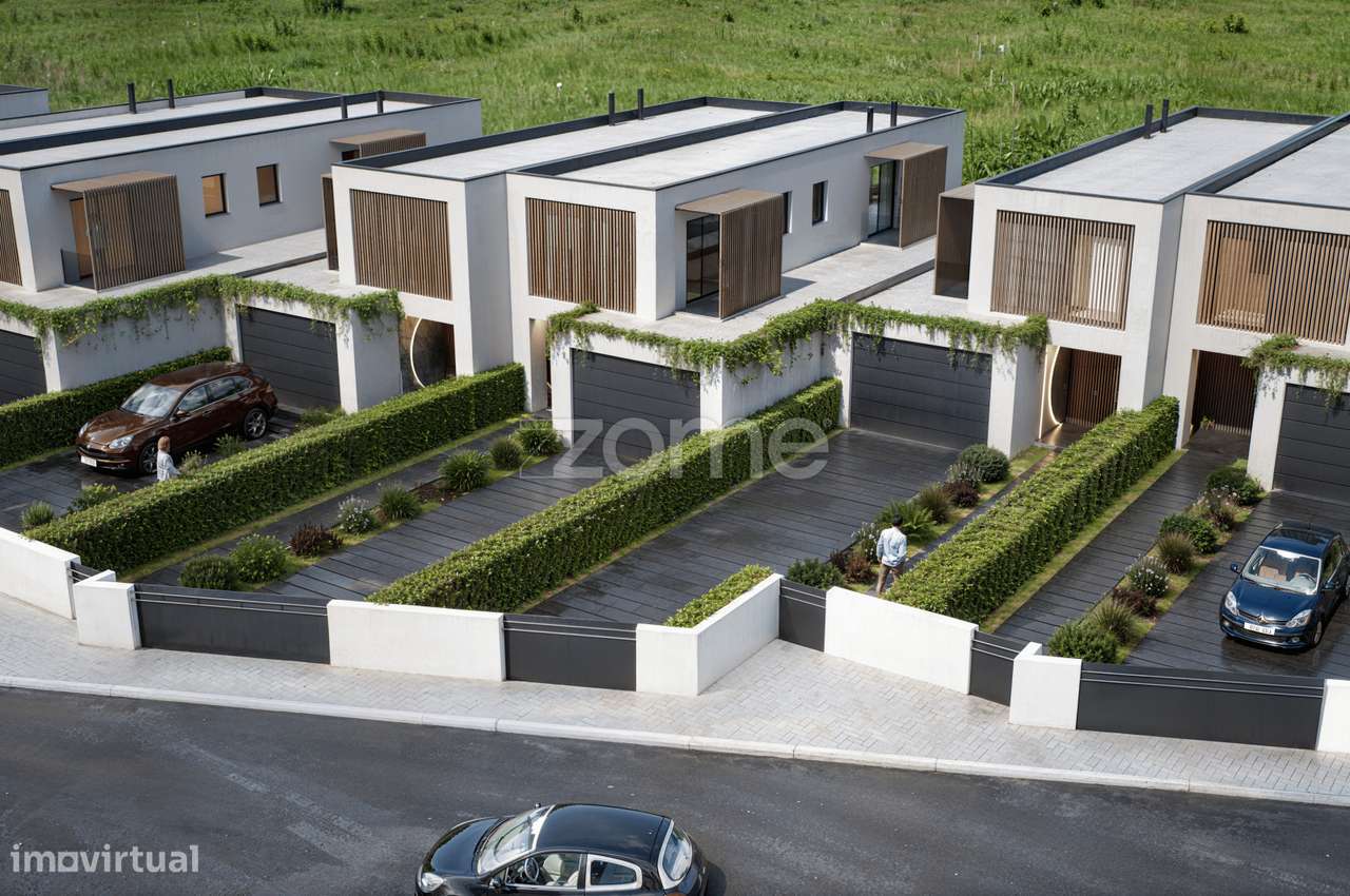 Moradia T3 em banda, Regilde, Felgueiras - Grande imagem: 5/29